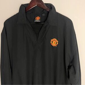 Manchester United Black Long-Sleeve Pullover long sleeve soccer top